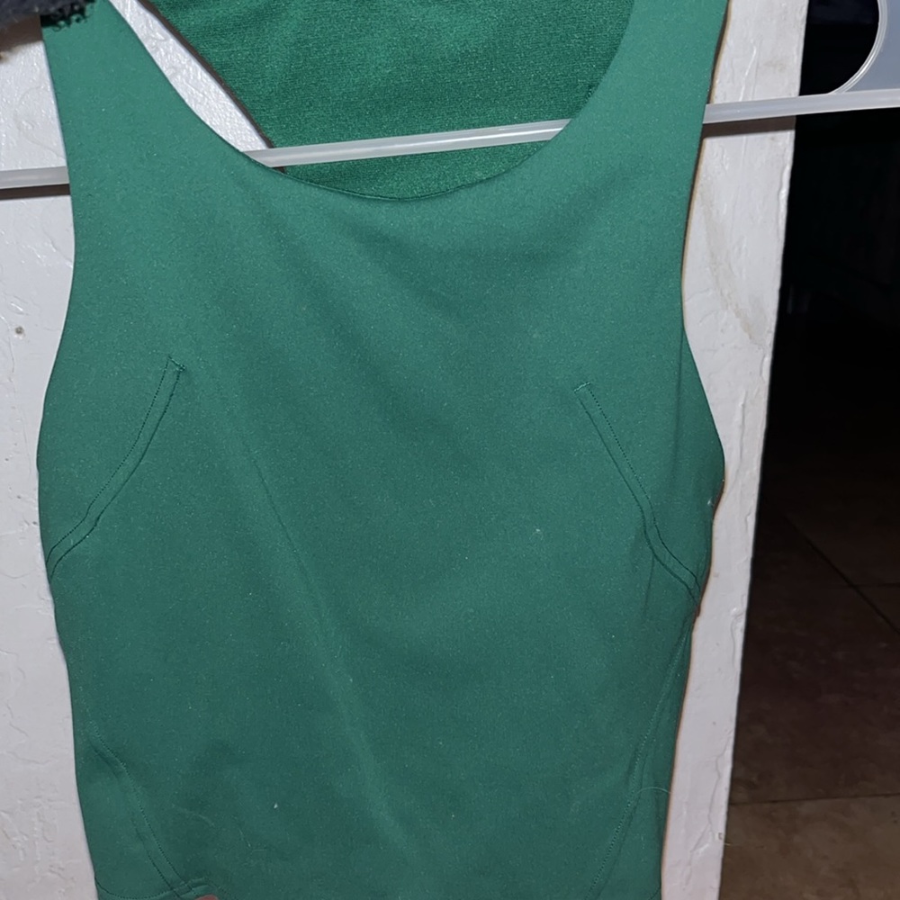 Lululemon - Picture 2 of 2